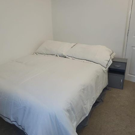 Affordable Rooms In Gillingham Gillingham  Extérieur photo